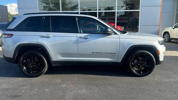 JEEP GRAND CHEROKEE 2023 1C4RJGAG1PC580960 image